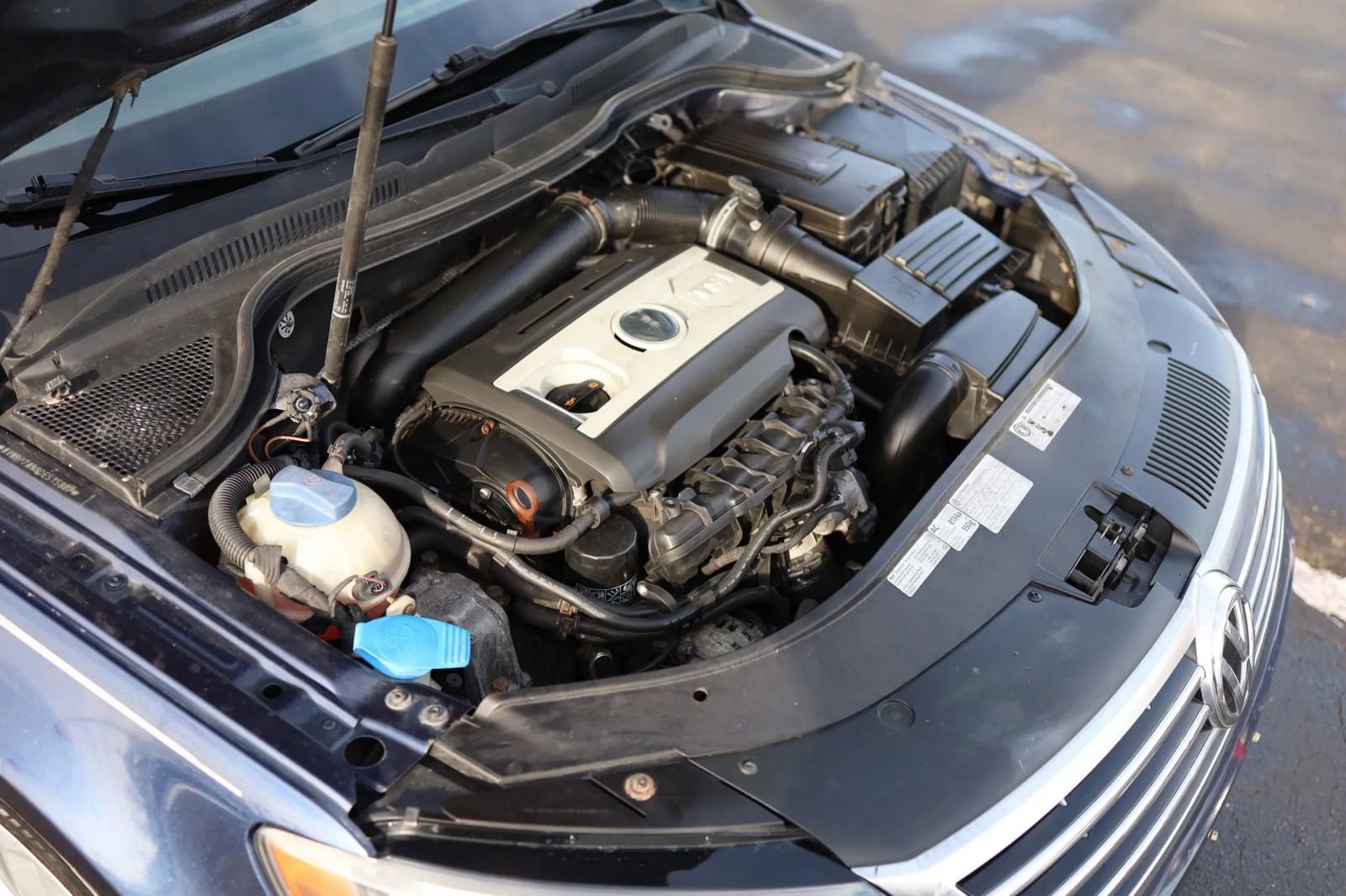 Used 2013 Volkswagen CC R-Line FWD image 58