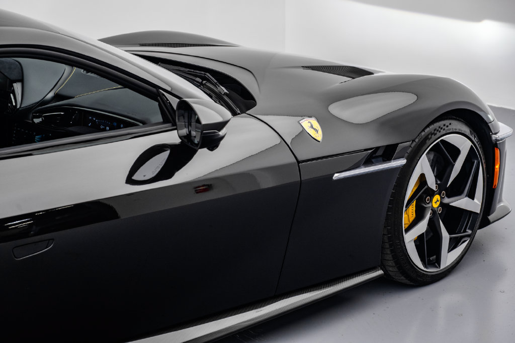 Used 2025 Ferrari 12Cilindri RWD image 22