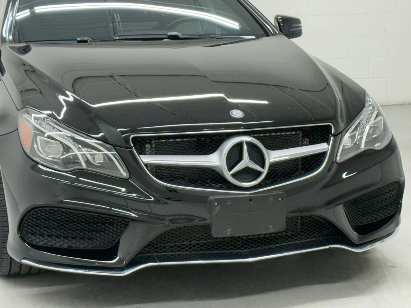 Used 2017 Mercedes-Benz E 400 4MATIC Coupe image 36