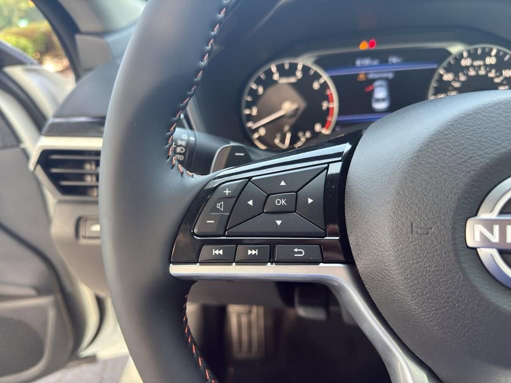 New 2025 Nissan Altima 2.5 SR w/ SR Premium Package image 18
