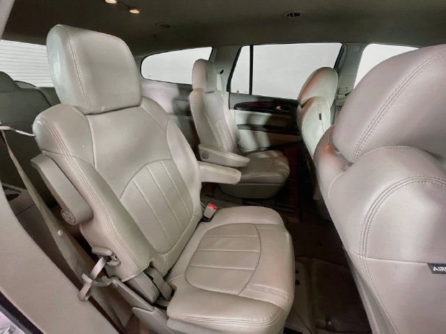 Used 2016 Buick Enclave Leather w/ Trailering Package FWD image 26