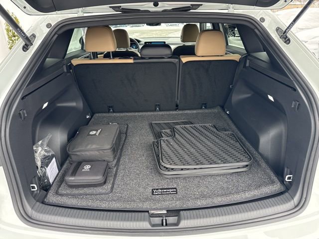 Used 2024 Volkswagen Atlas Cross Sport SE image 27