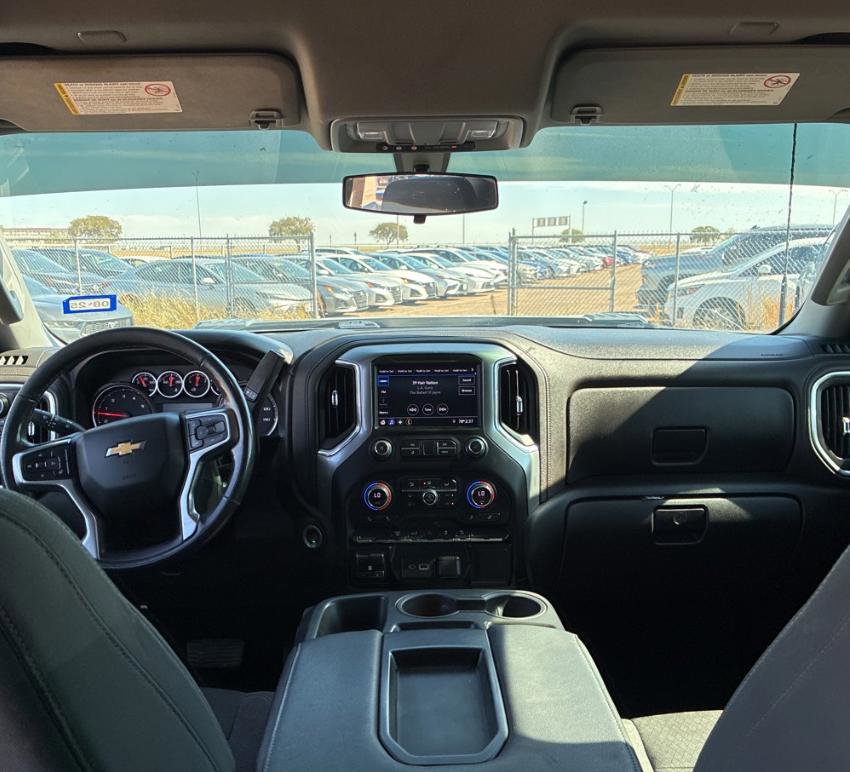 Used 2022 Chevrolet Silverado 2500 LT w/ Convenience Package image 11