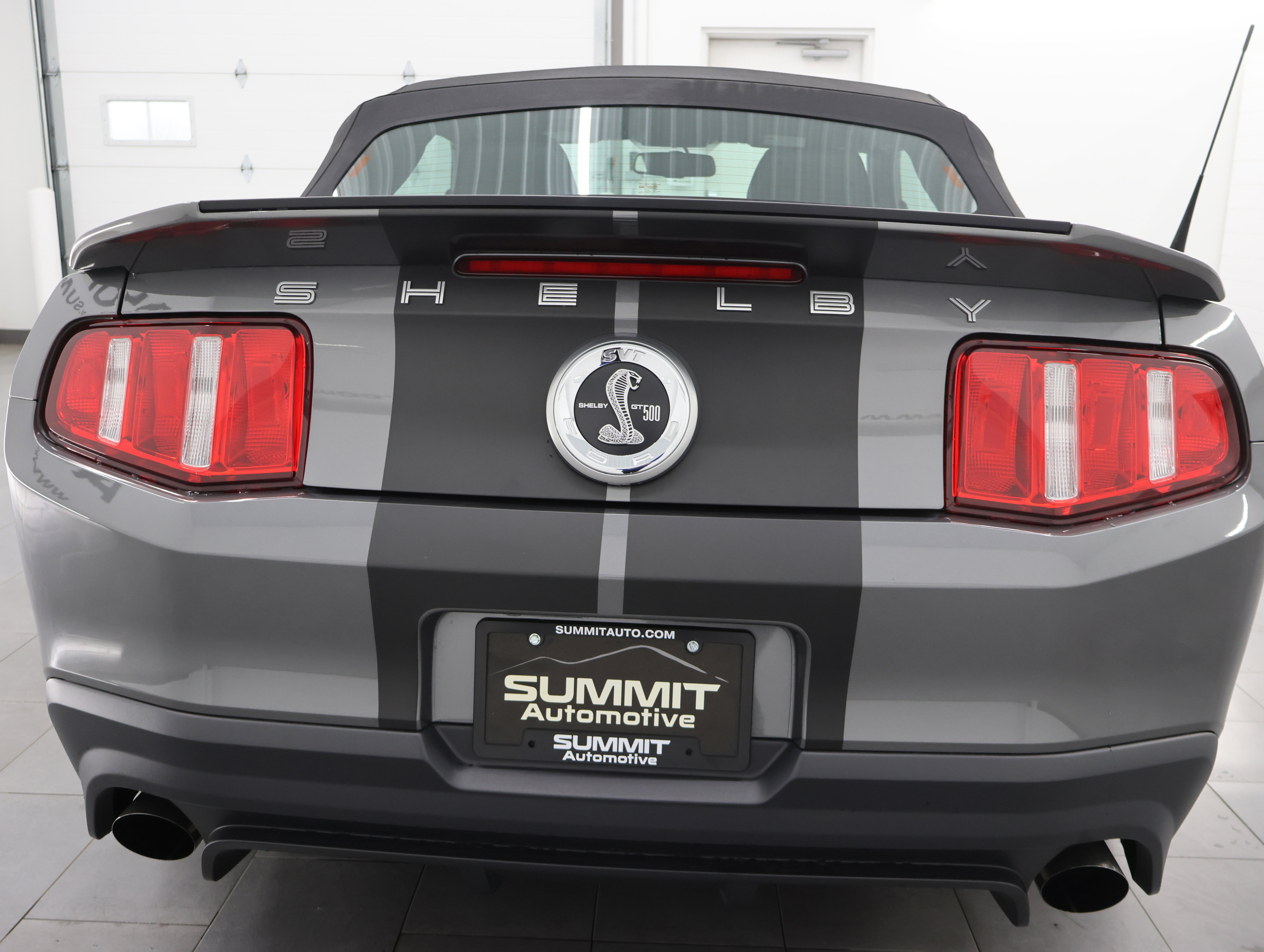 Used 2011 Ford Mustang Shelby GT500 w/ SVT Performance Pkg RWD image 25