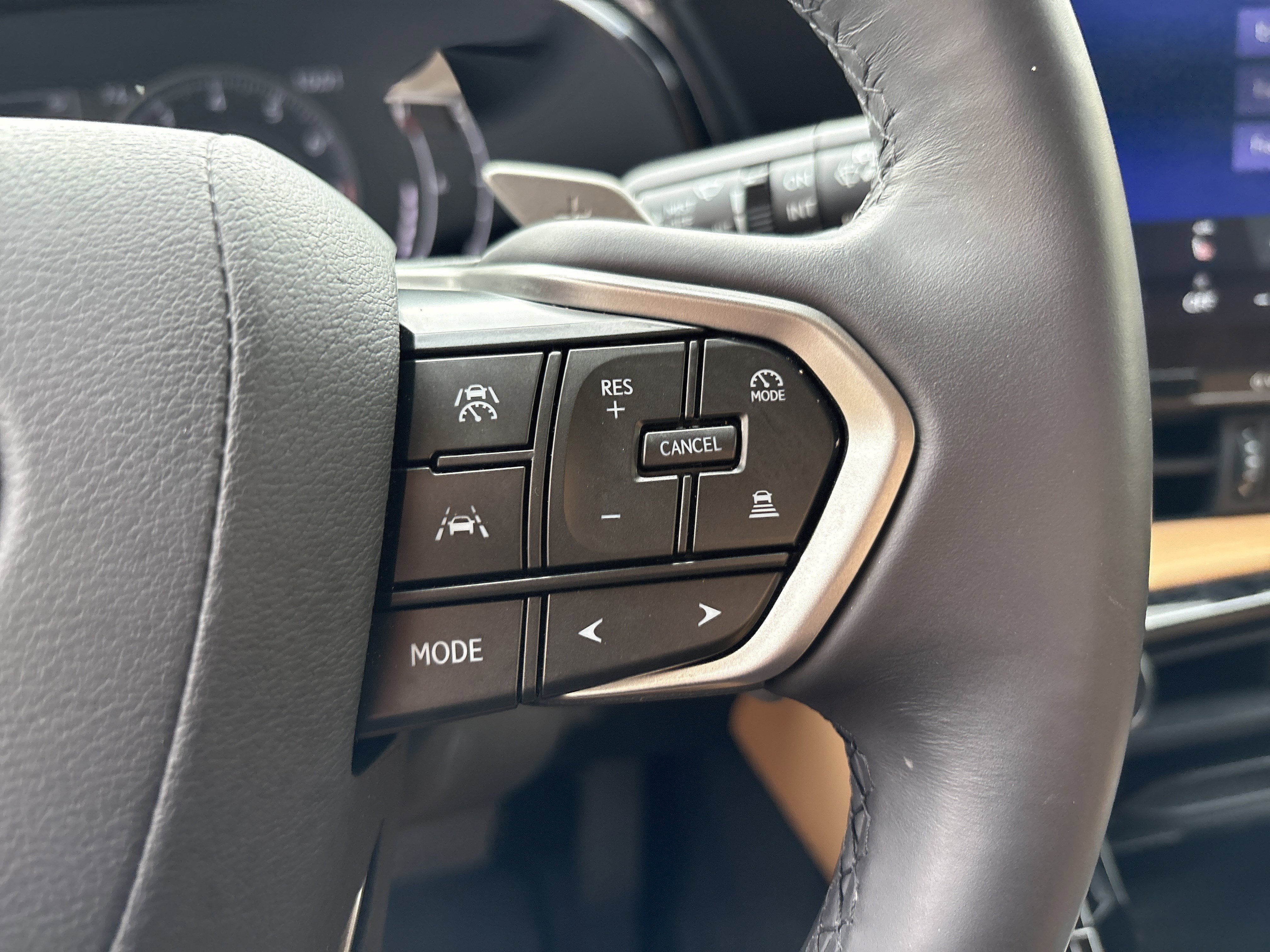 Used 2024 Lexus NX 250 FWD w/ Towing Package (2000 Lbs) image 20