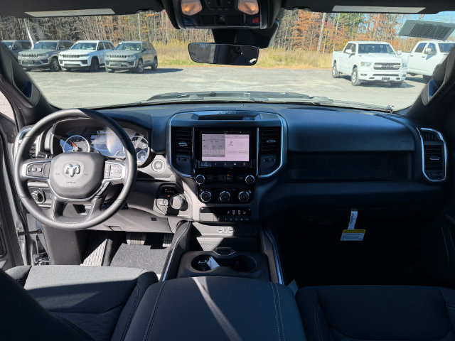 New 2026 RAM 1500 Express AWD/4WD image 11