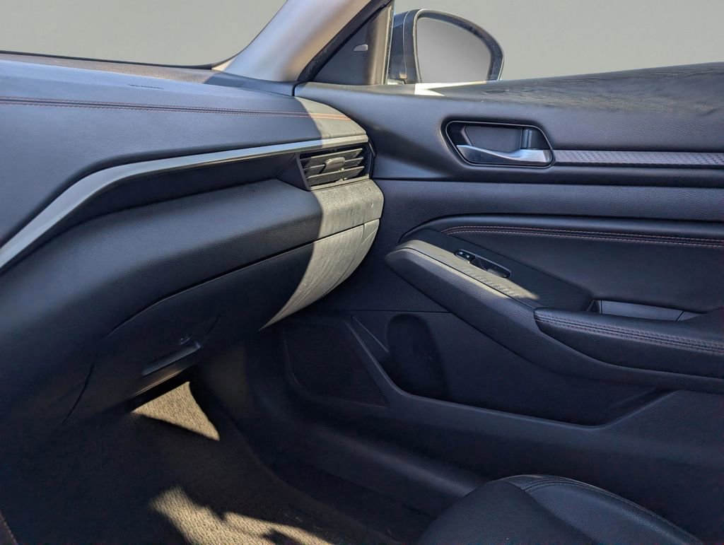 Used 2020 Nissan Altima 2.5 SR FWD image 28