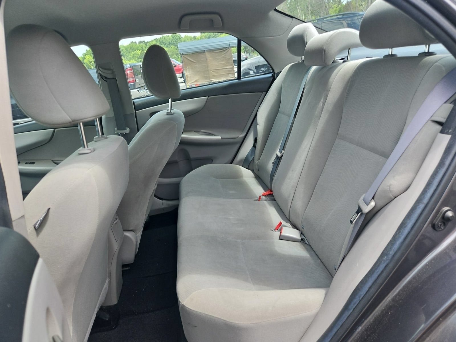 Used 2011 Toyota Corolla LE FWD image 13