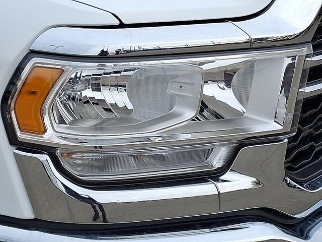 Used 2024 RAM 2500 Tradesman w/ Chrome Appearance Group image 30
