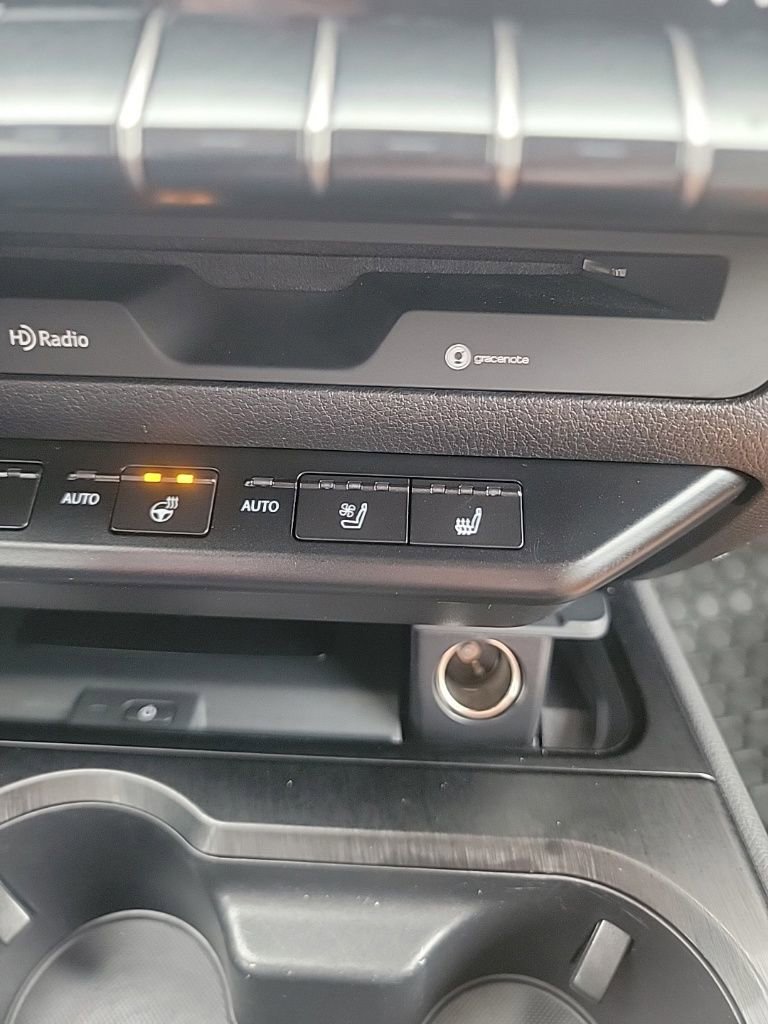 Used 2019 Lexus UX 200 image 46