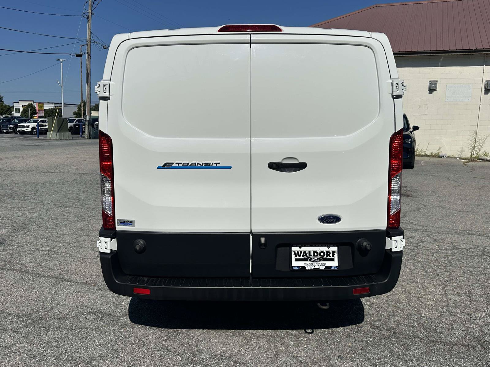 Certified 2023 Ford E-Transit Low Roof RWD image 5