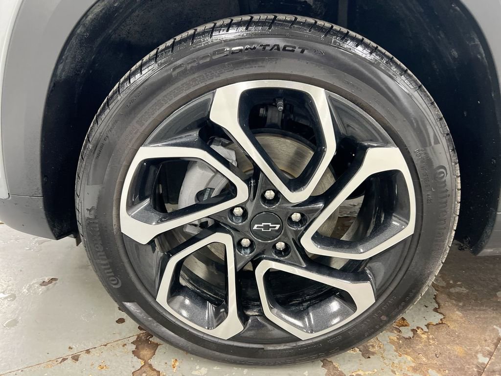 Used 2025 Chevrolet Trax RS w/ Driver Confidence Package image 26