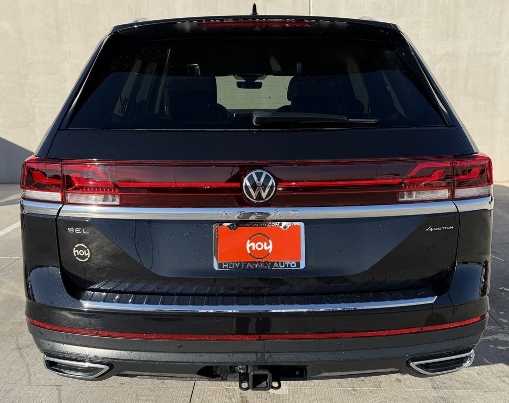 Used 2025 Volkswagen Atlas SEL image 4