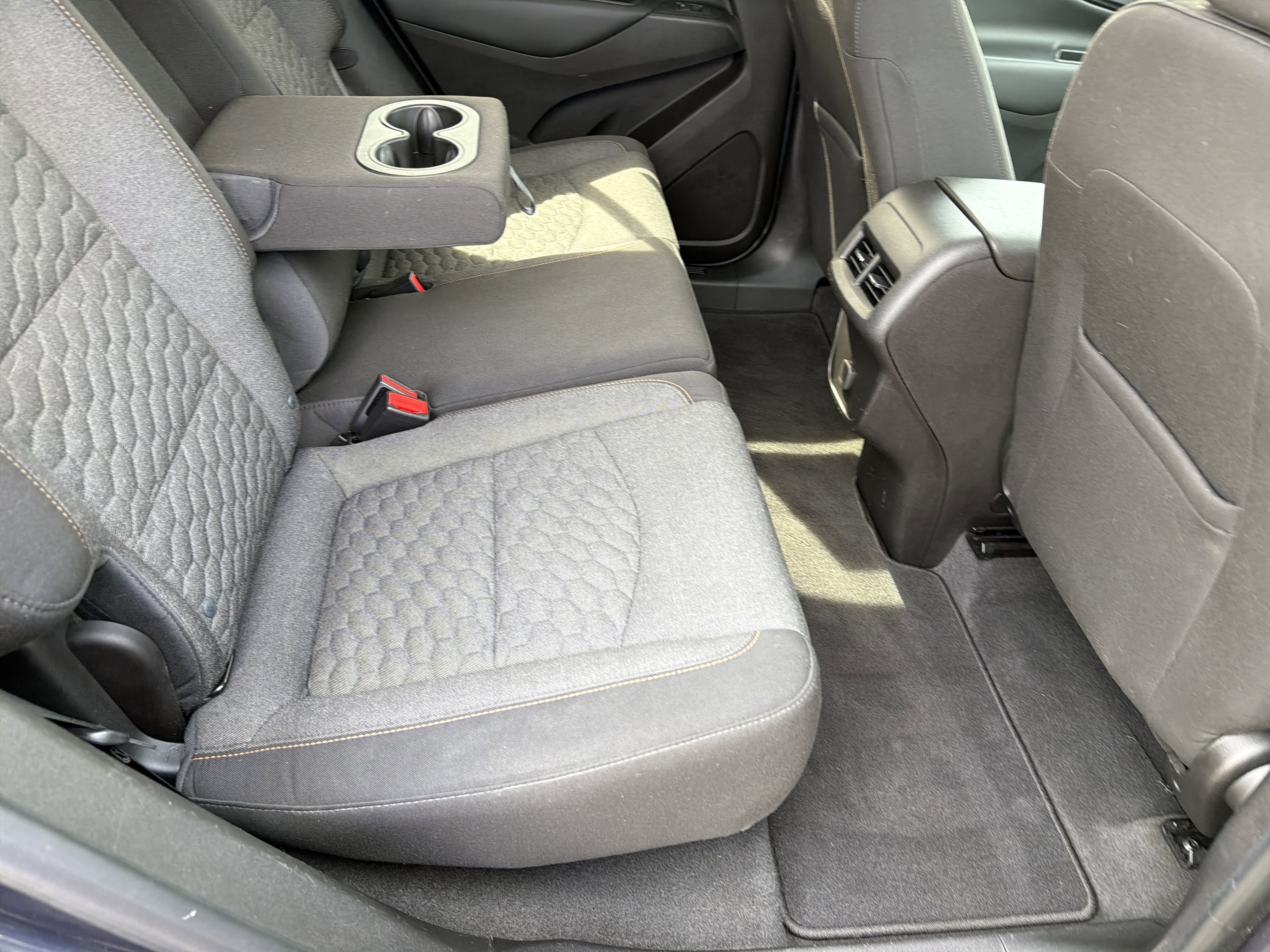 Used 2018 Chevrolet Equinox LT image 59