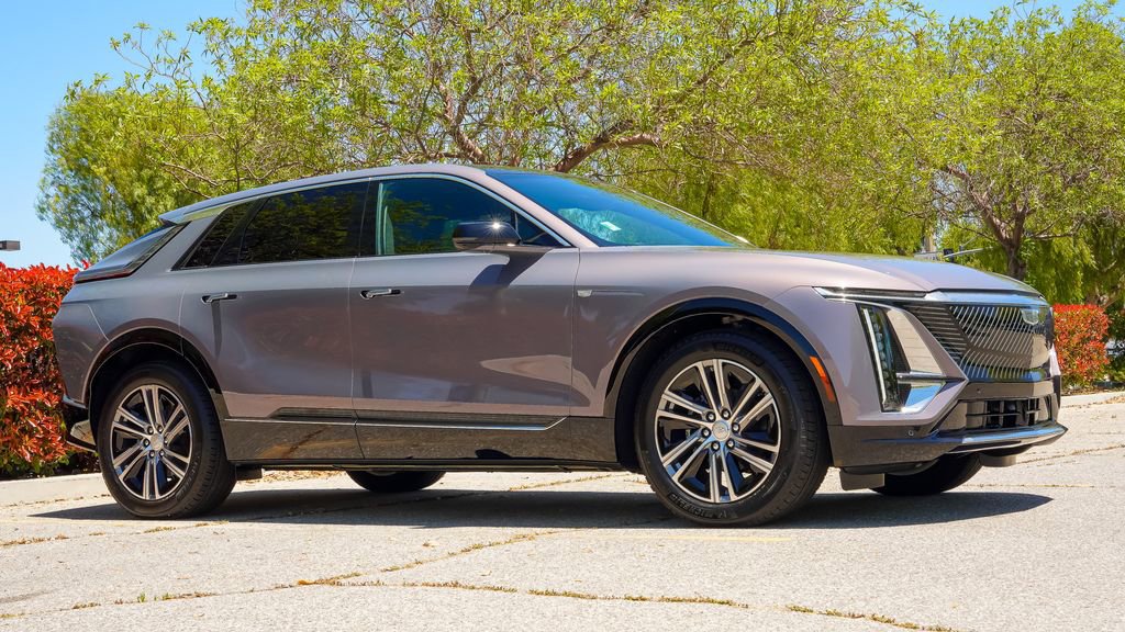 Used 2025 Cadillac Lyriq Luxury image 45