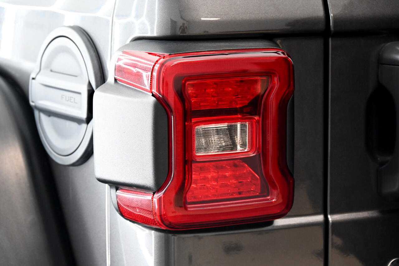 Used 2018 Jeep Wrangler Unlimited Rubicon image 14