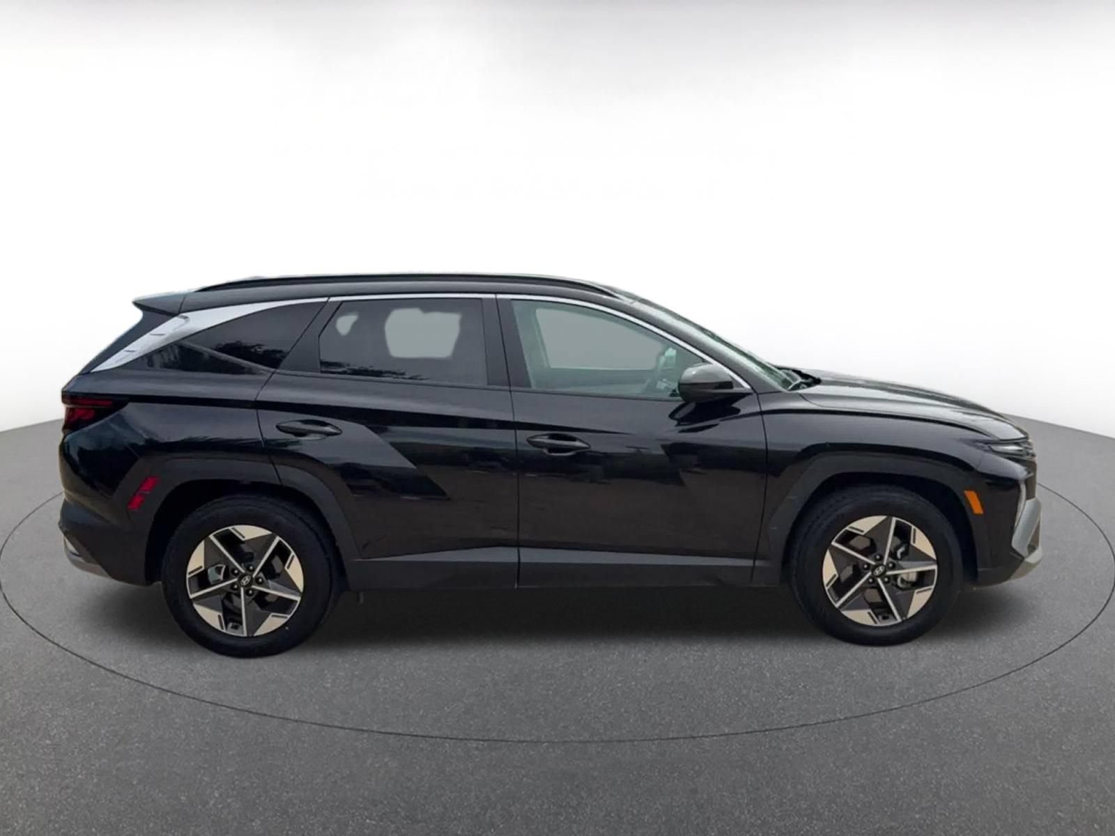 Used 2026 Hyundai Tucson SEL Plus FWD image 15