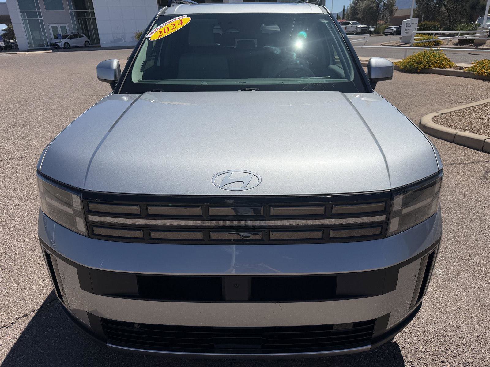 Used 2024 Hyundai Santa Fe Limited AWD/4WD image 10