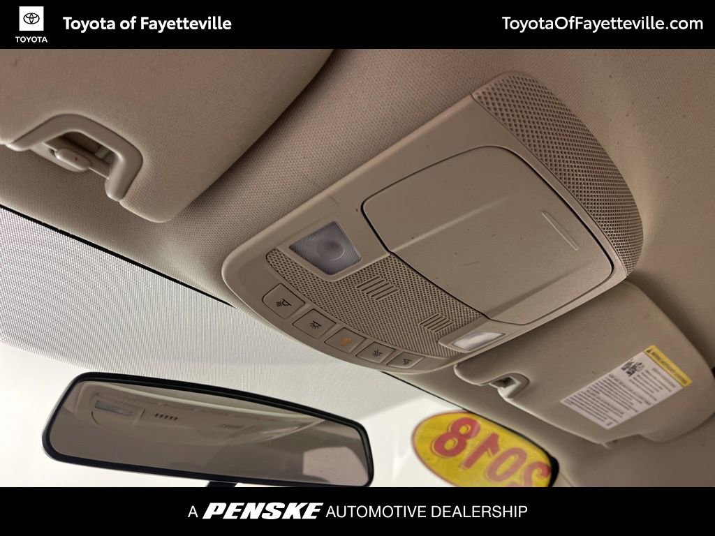 Used 2018 Ford Fusion SE image 24