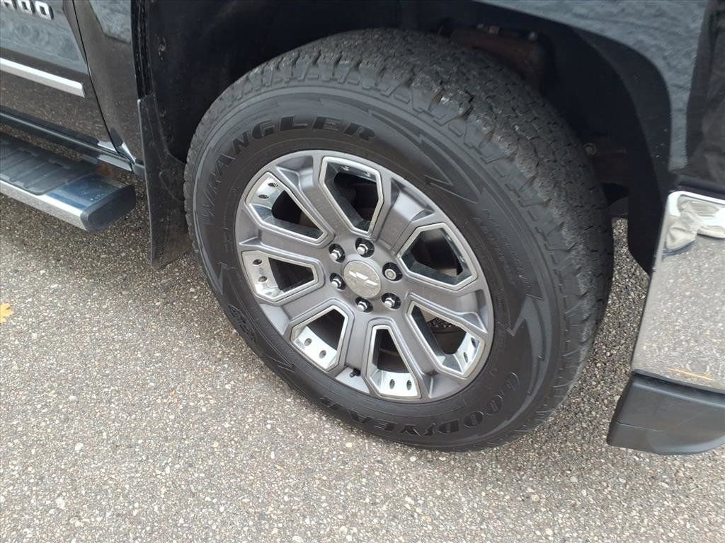 Used 2017 Chevrolet Silverado 1500 LTZ image 4