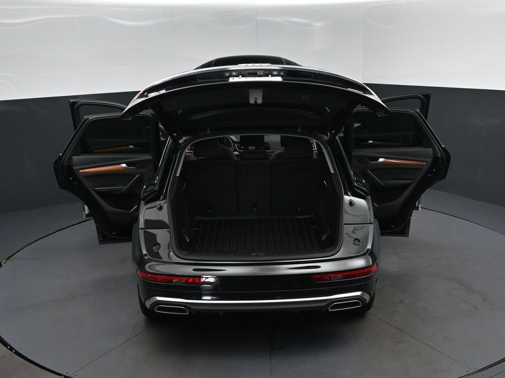 Used 2023 Audi Q5 2.0T Premium w/ Convenience Package AWD/4WD image 48
