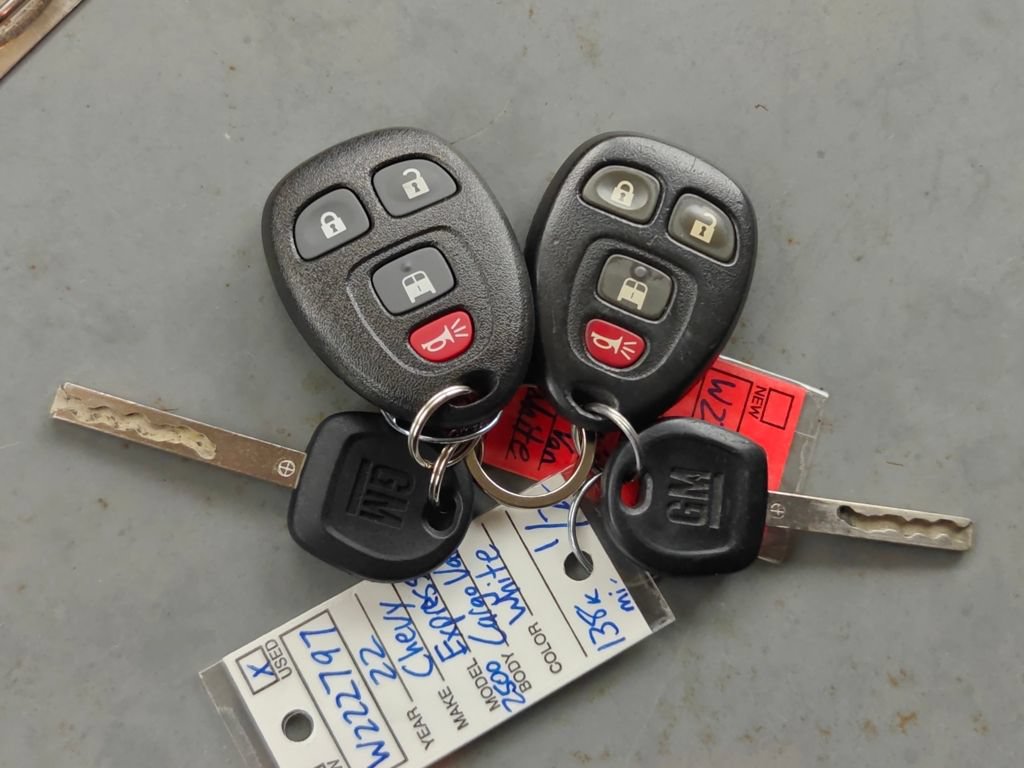 Used 2022 Chevrolet Express 2500 w/ Driver Convenience Package RWD image 14