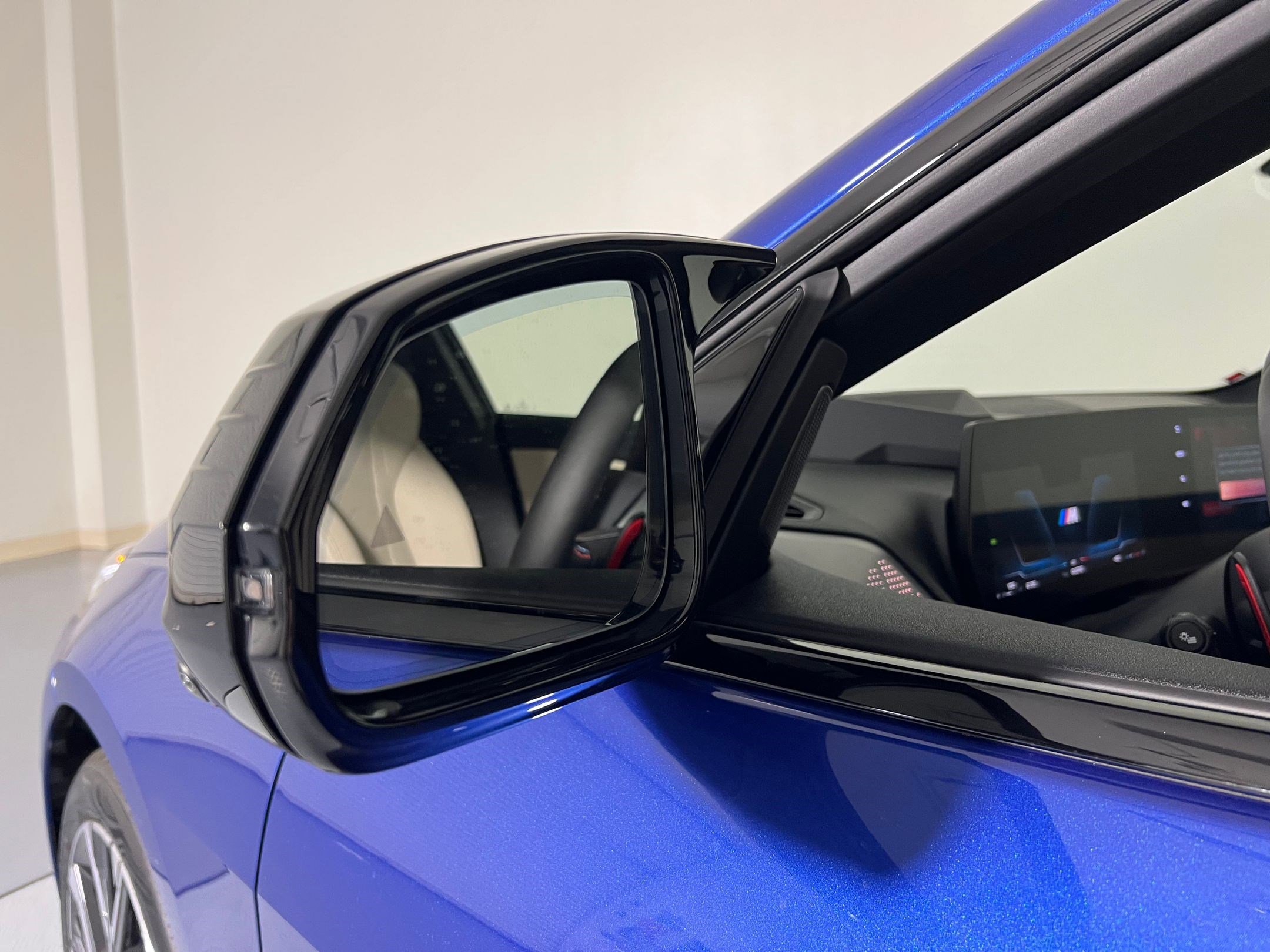 Used 2025 BMW M235i xDrive w/ Premium Package image 23