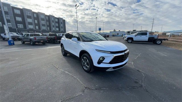 Used 2023 Chevrolet Blazer LT w/ Convenience Package image 2