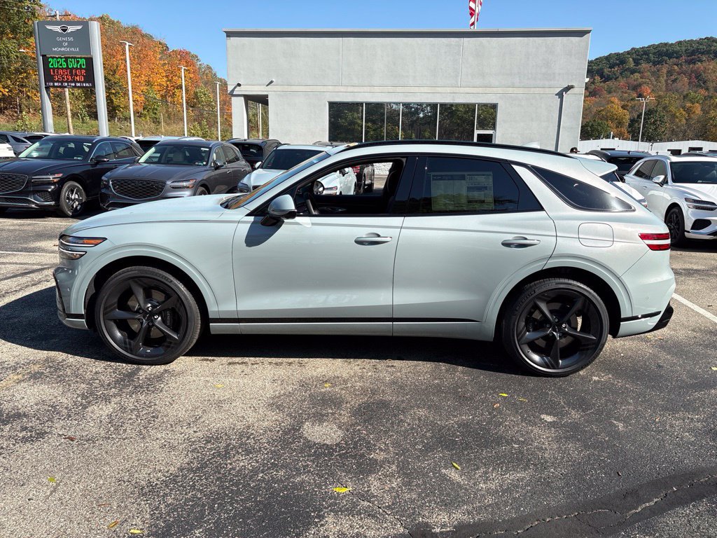 New 2027 Genesis GV70 2.5T Sport Prestige AWD/4WD image 2