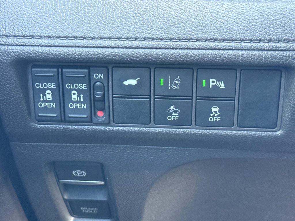 Used 2018 Honda Odyssey Elite image 14
