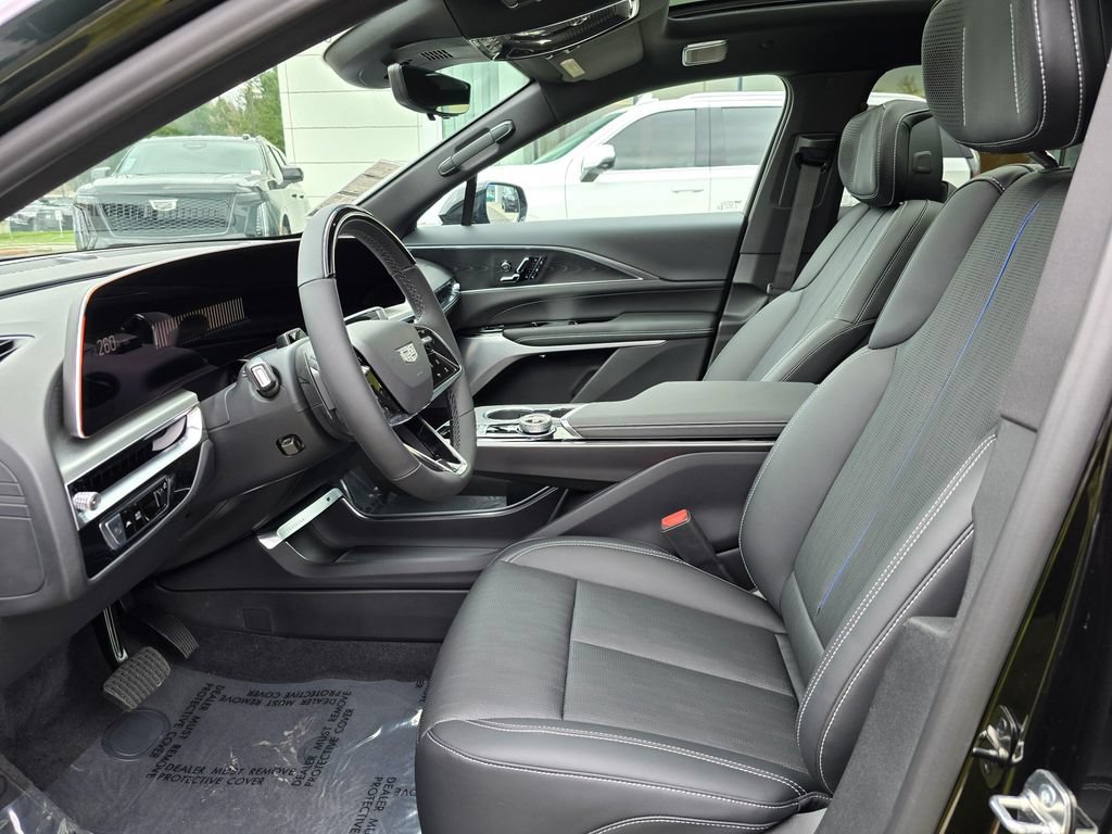 Used 2026 Cadillac Lyriq Premium Sport AWD/4WD image 20