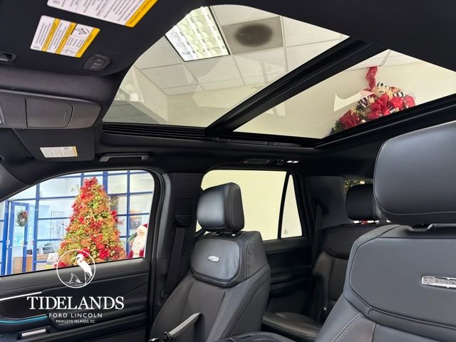 New 2025 Ford Expedition Platinum w/ Stealth Appearance Package image 25