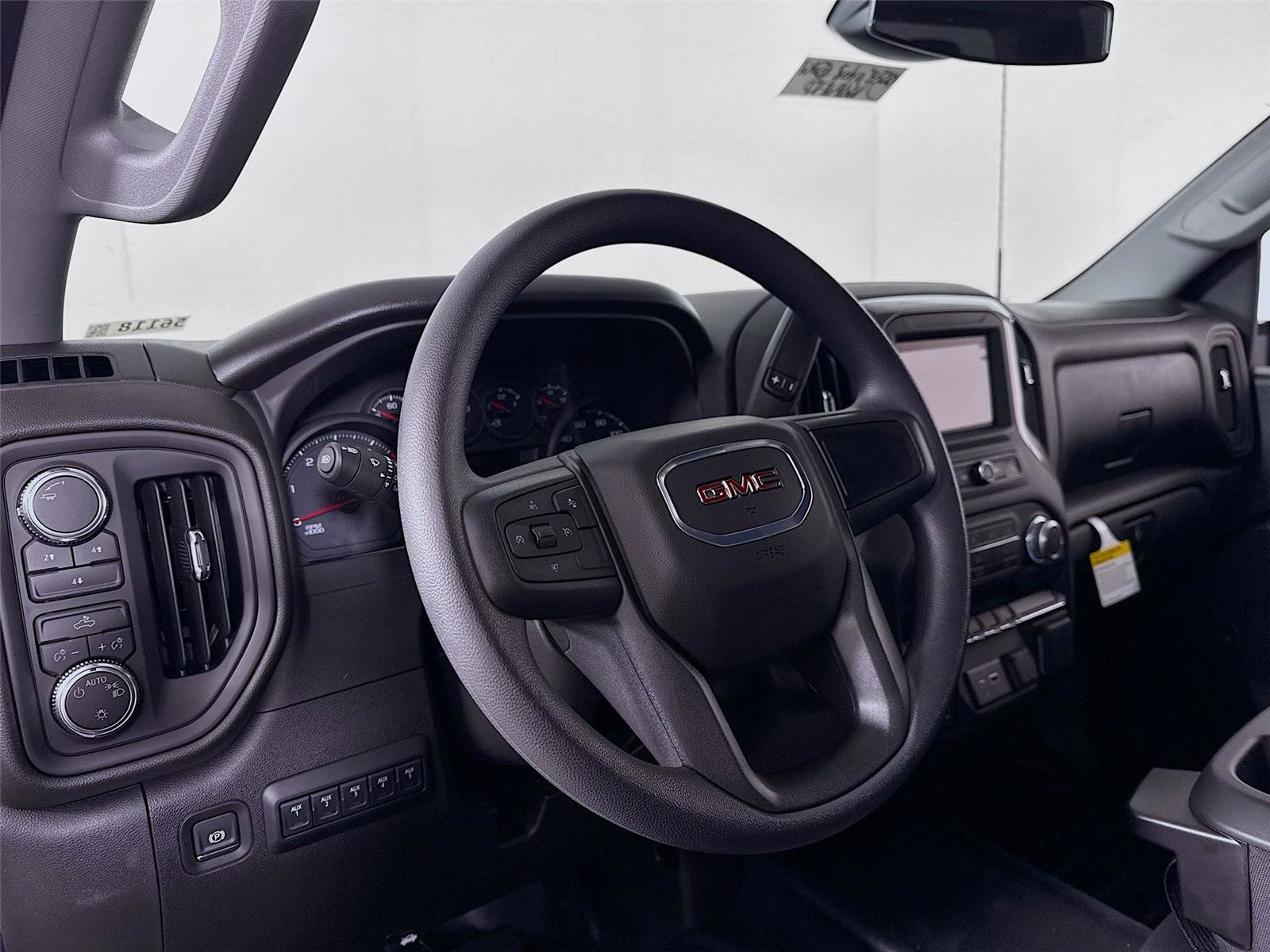 New 2026 GMC Sierra 3500 Pro image 4