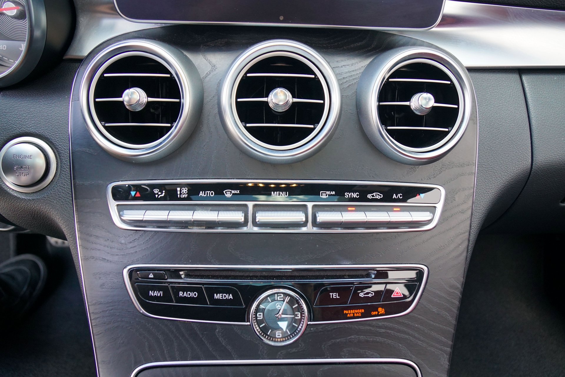 Used 2015 Mercedes-Benz C 400 4MATIC image 29