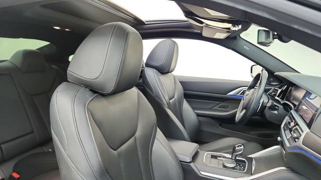 Used 2023 BMW 430i xDrive Coupe w/ M Sport Package AWD/4WD image 21