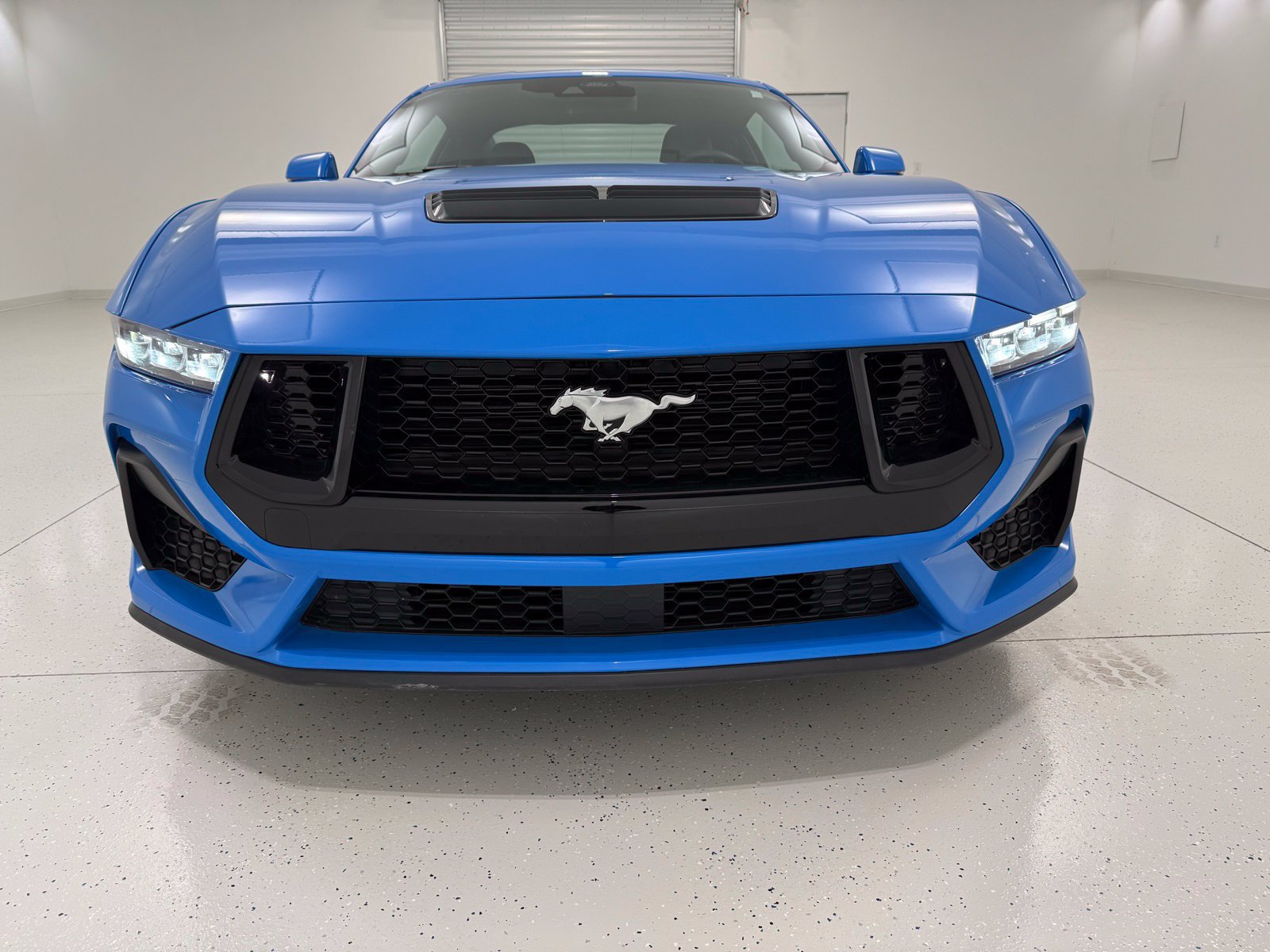Used 2024 Ford Mustang GT Premium RWD image 2