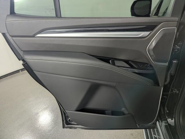 Used 2026 Cadillac Escalade Sport w/ Touring Package image 20