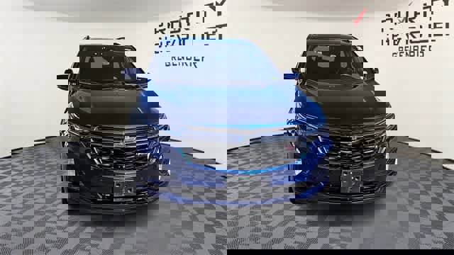 Used 2022 Chevrolet Equinox RS w/ RS Leather Package image 3