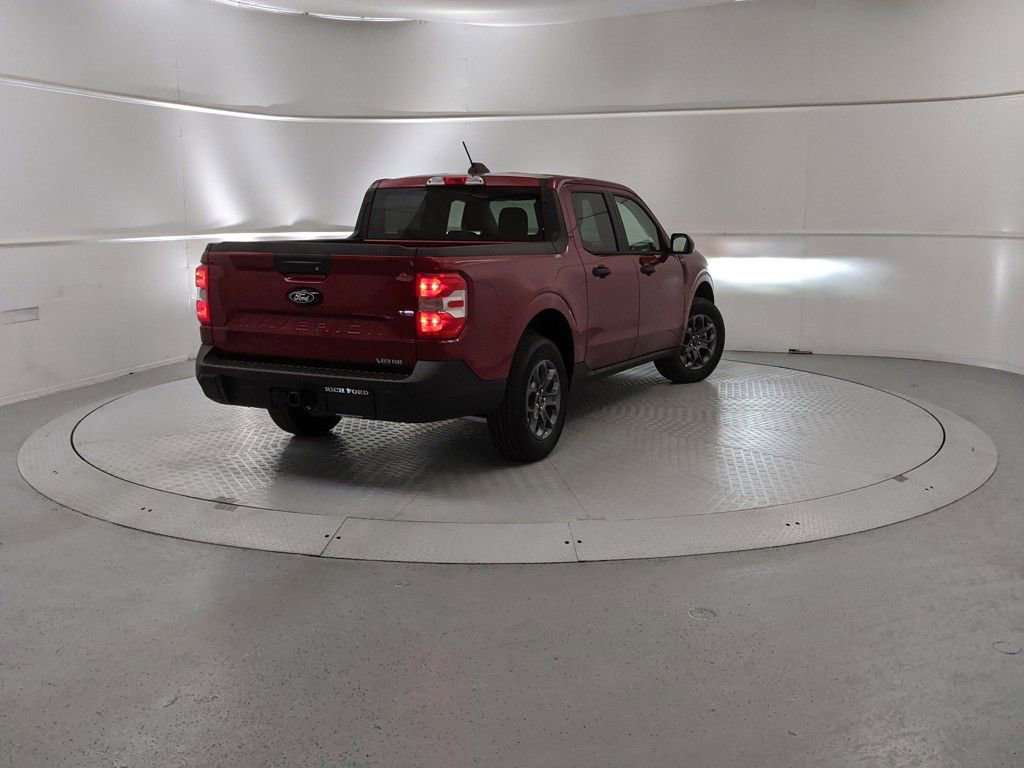 New 2025 Ford Maverick XLT w/ XLT Luxury Package image 3