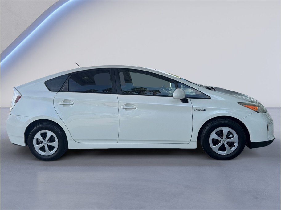 Used 2014 Toyota Prius Two FWD image 7