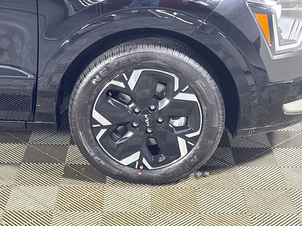 New 2026 Kia Niro Wind FWD image 23