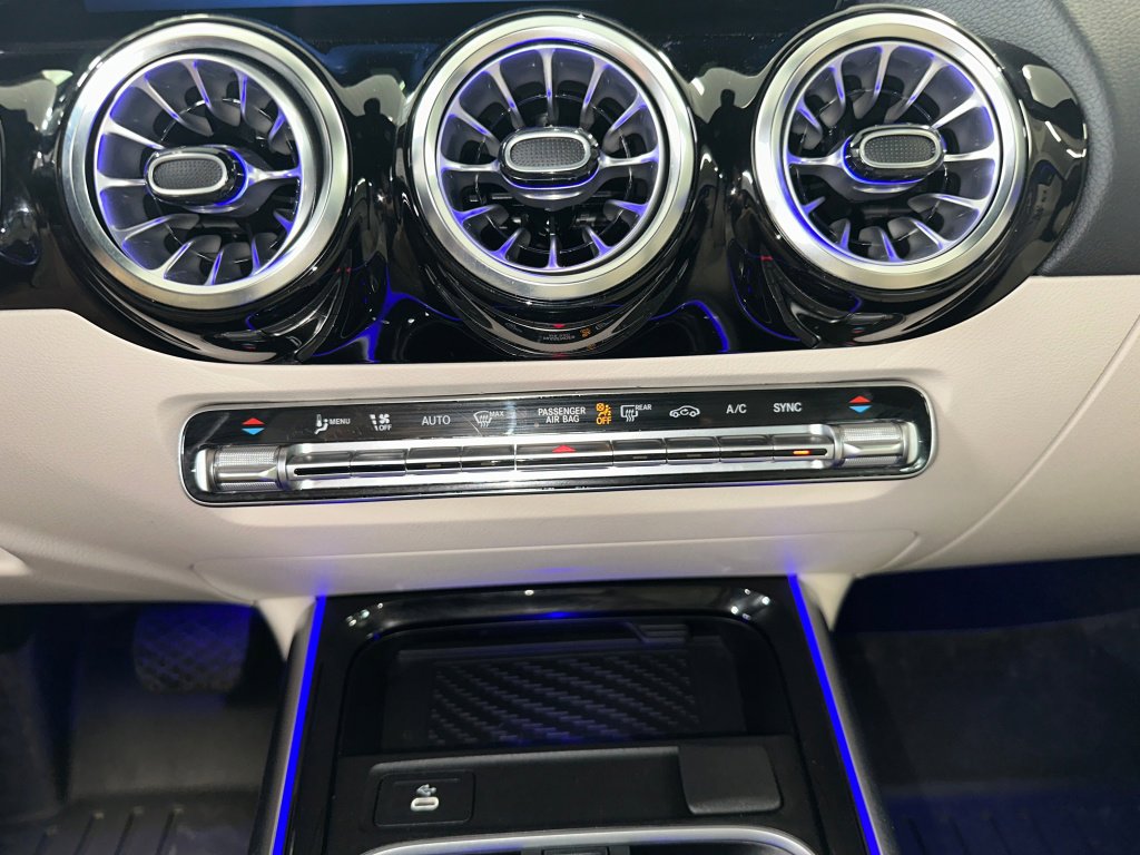 Used 2024 Mercedes-Benz GLA 250 4MATIC image 14