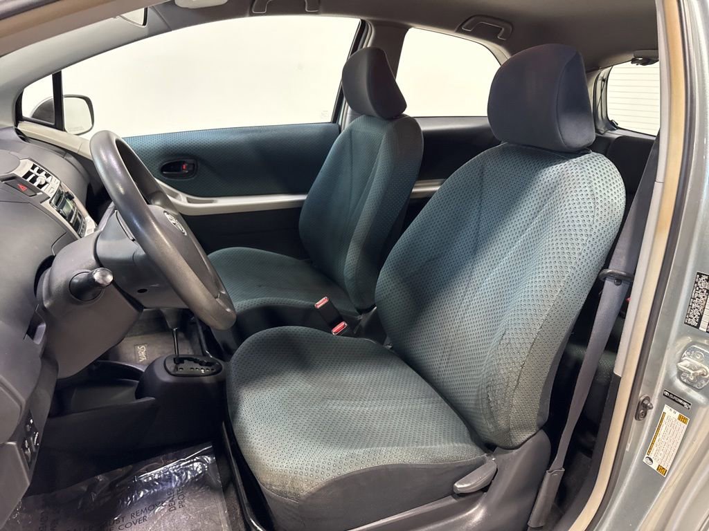 Used 2008 Toyota Yaris 2-Door Hatchback image 18