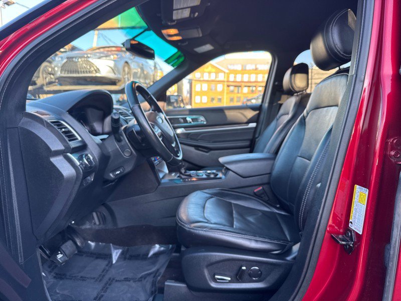 Used 2017 Ford Explorer Limited image 15