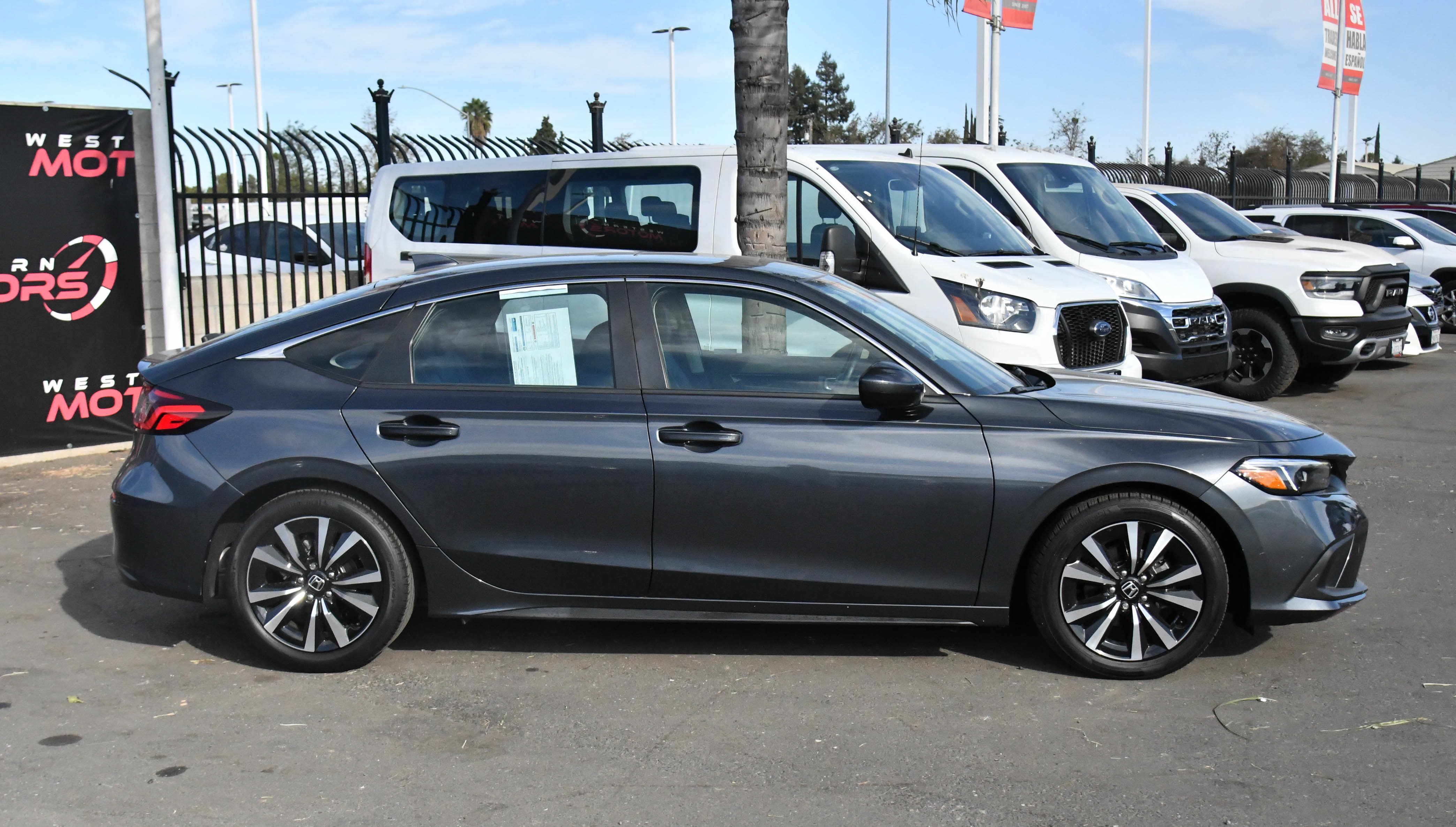 Used 2024 Honda Civic EX-L image 9