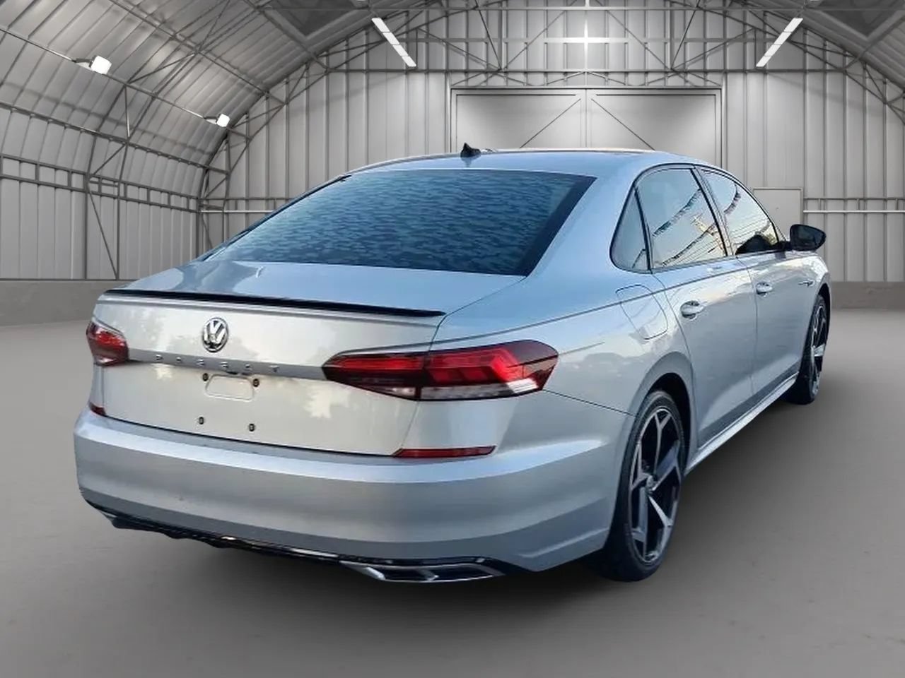 Used 2020 Volkswagen Passat 2.0T R-Line FWD image 5