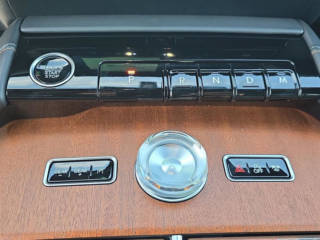 New 2025 Lincoln Navigator Black Label image 23