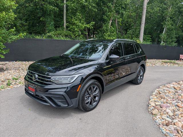 Used 2023 Volkswagen Tiguan SE