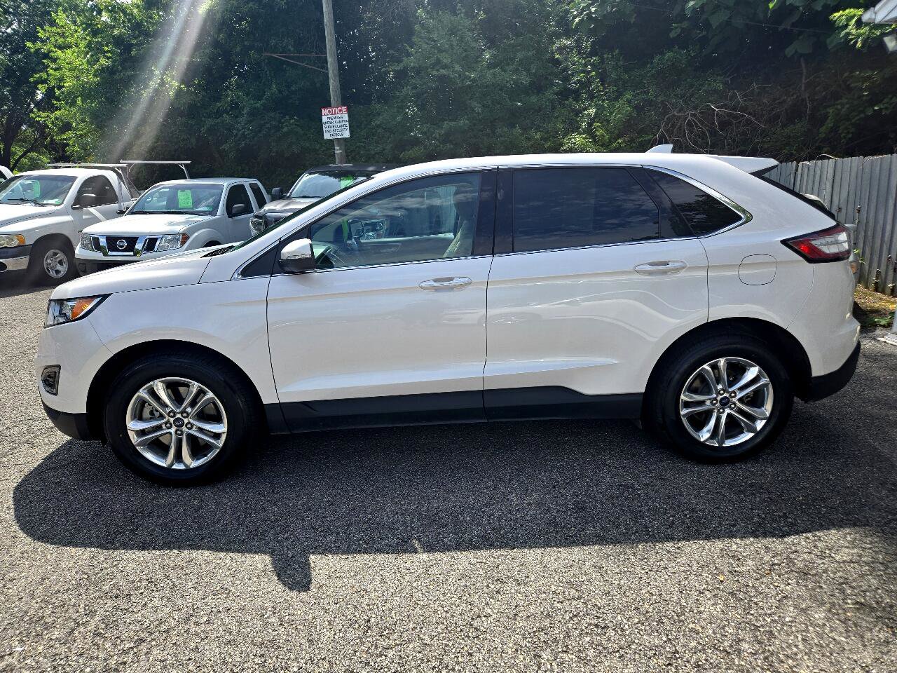 Used 2016 Ford Edge SEL w/ Equipment Group 201A image 2