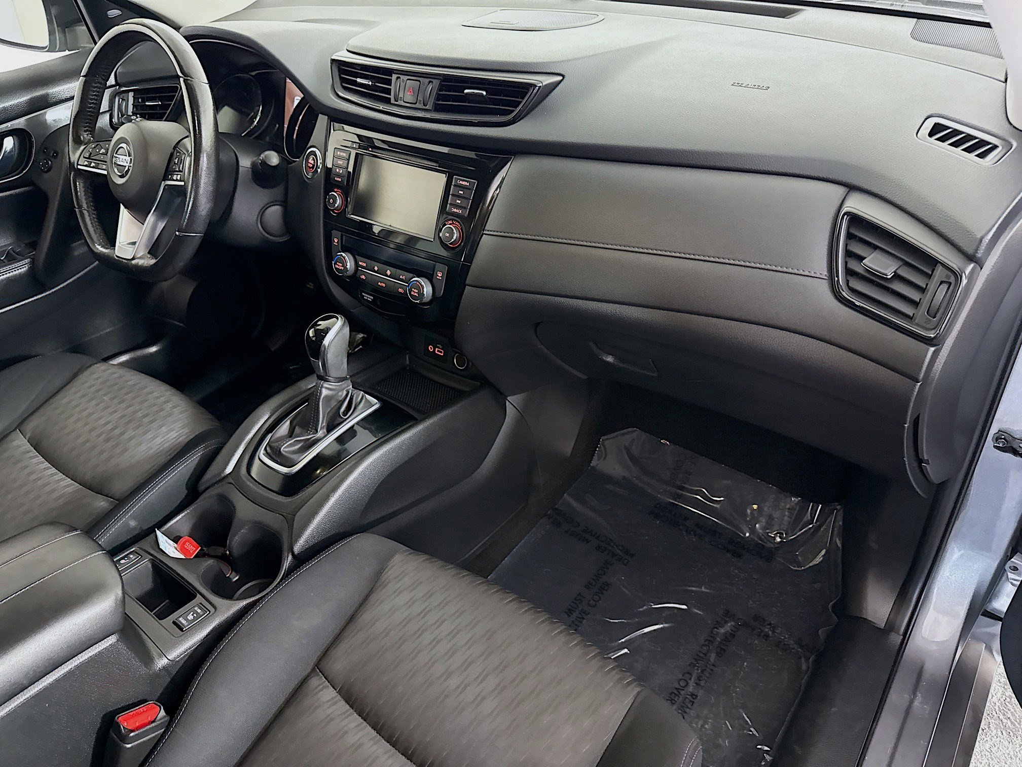 Used 2018 Nissan Rogue SV w/ Sun & Sound Touring Package image 30